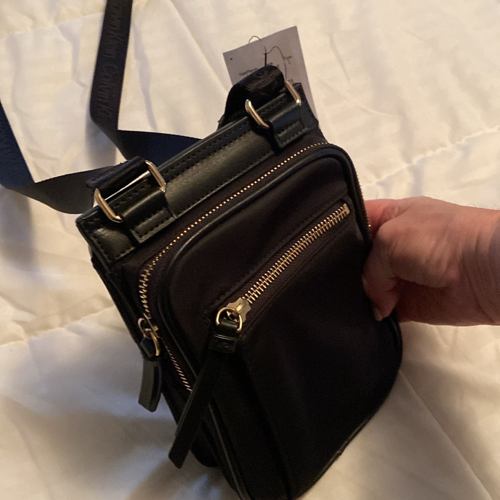 Calvin Klein crossbody never used